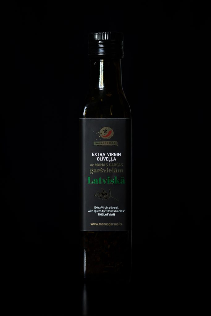 Latviskā (Extra Virgin olīveļļa ar garšvielām) (230 ml)
