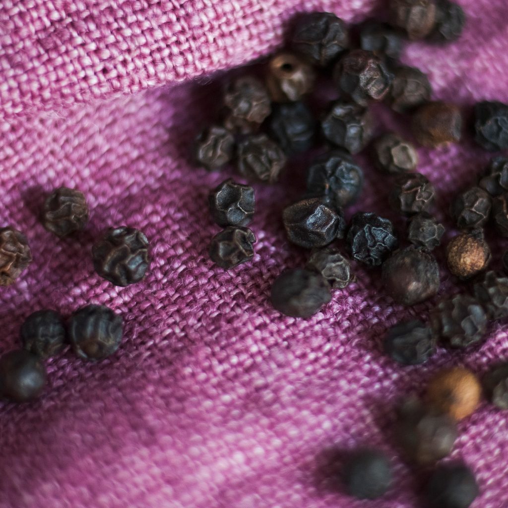 Kūpināti melnie pipari no Šrilankas